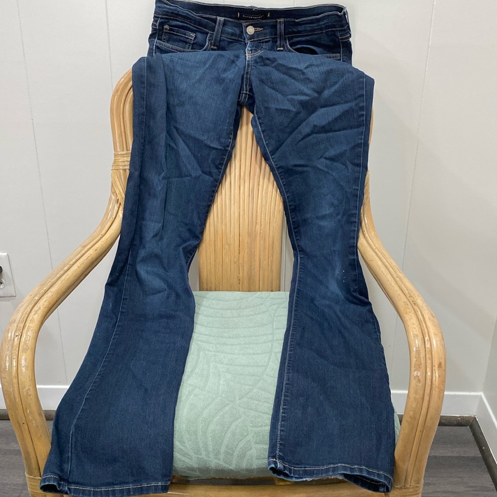 Flying Monkey straight jeans. Dark. Women’s size 29.